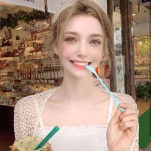 Meet your Posher, Johnson